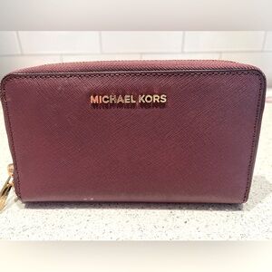 Michael Kors Zippered Wallet